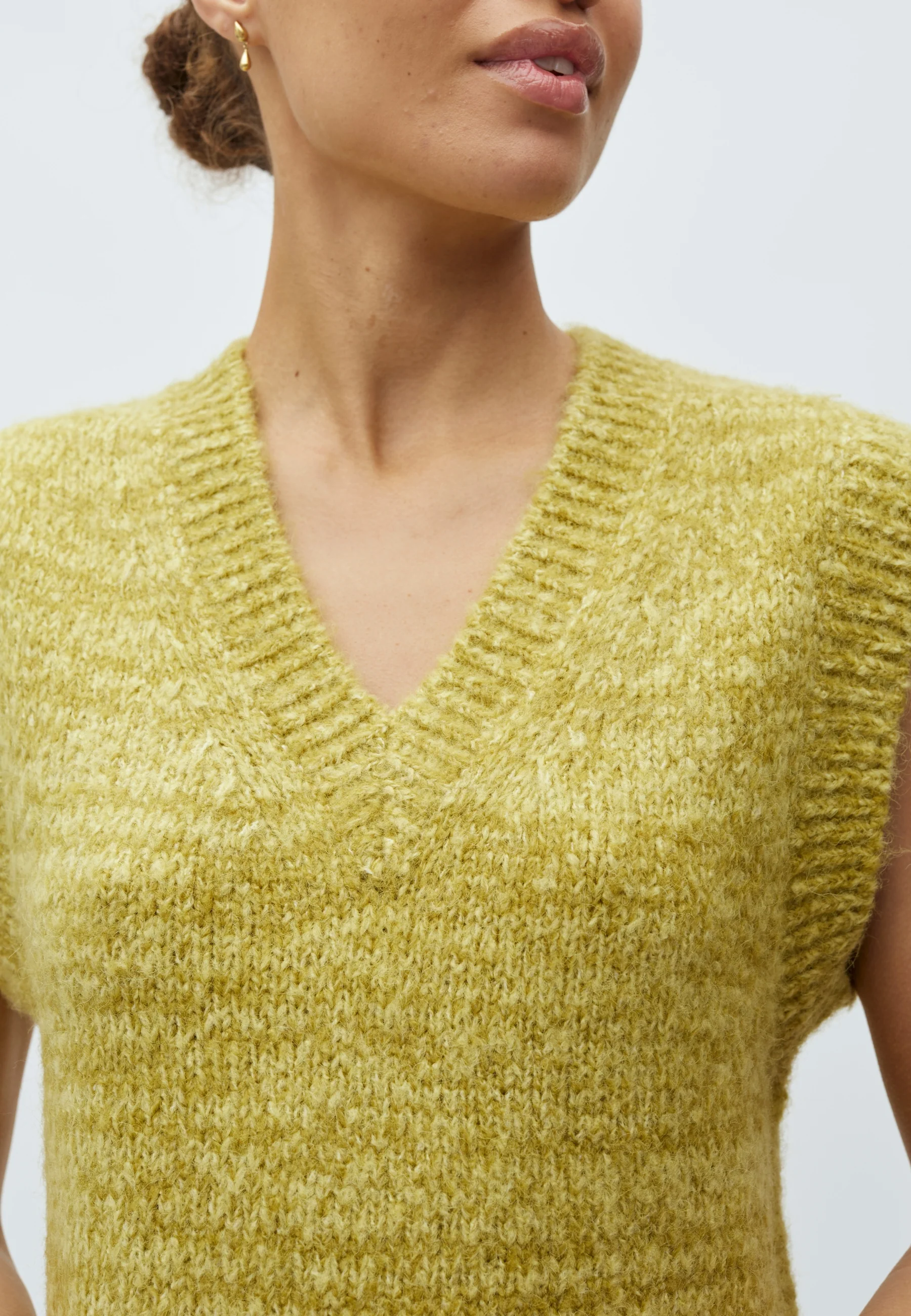 Allia-M Knitted Vest - Light Pear Melange - Image 2