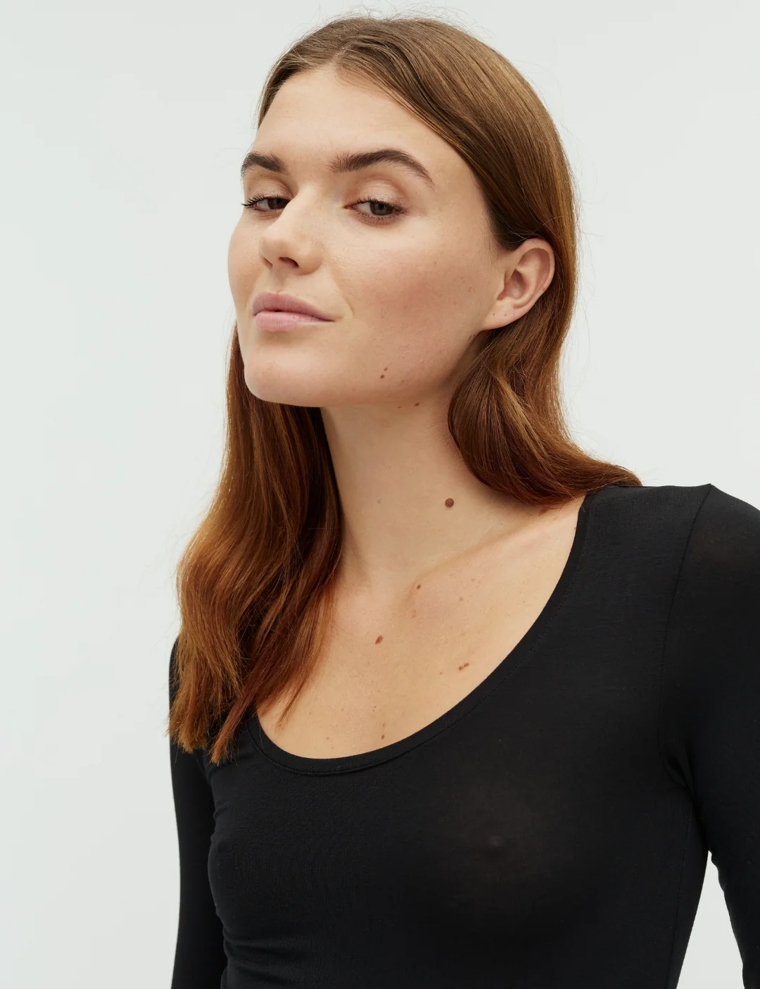 Anna Basic Top - Black - Image 2