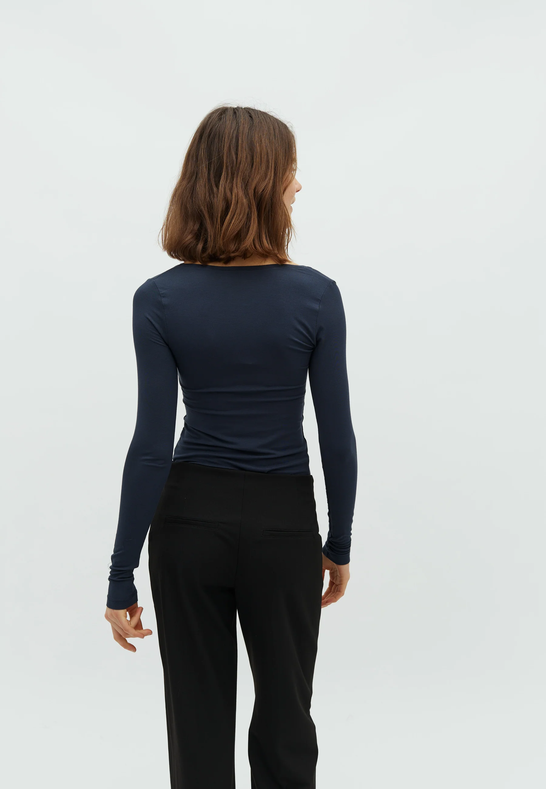 Anna Basic Top - Navy Blue - Image 3