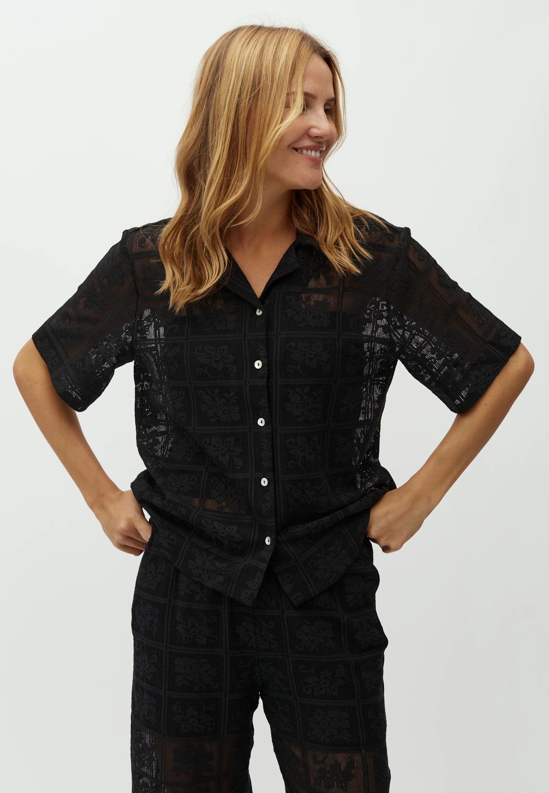 Aruna-M Shirt - Black