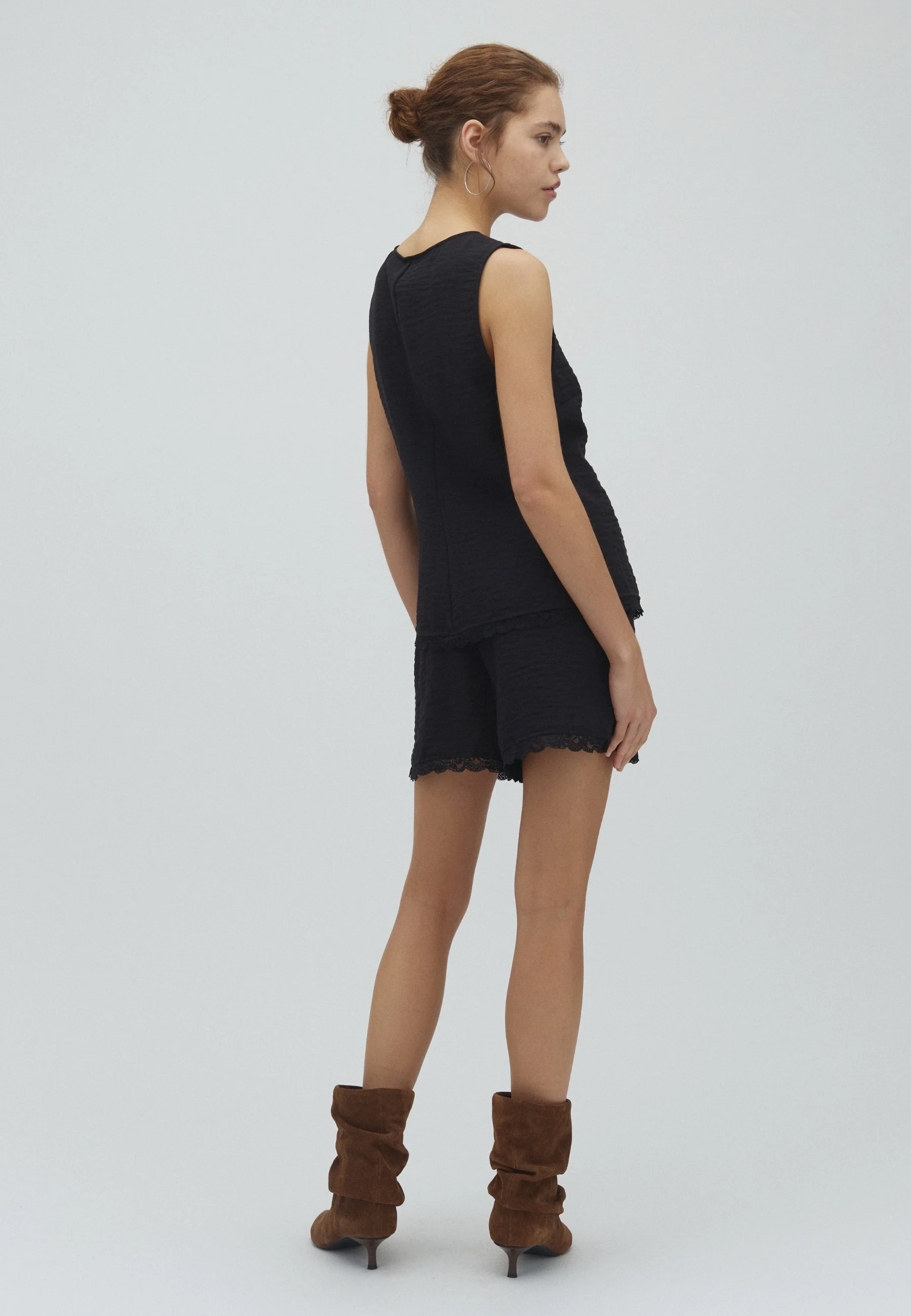 Coralys-M Shorts - Black - Image 3