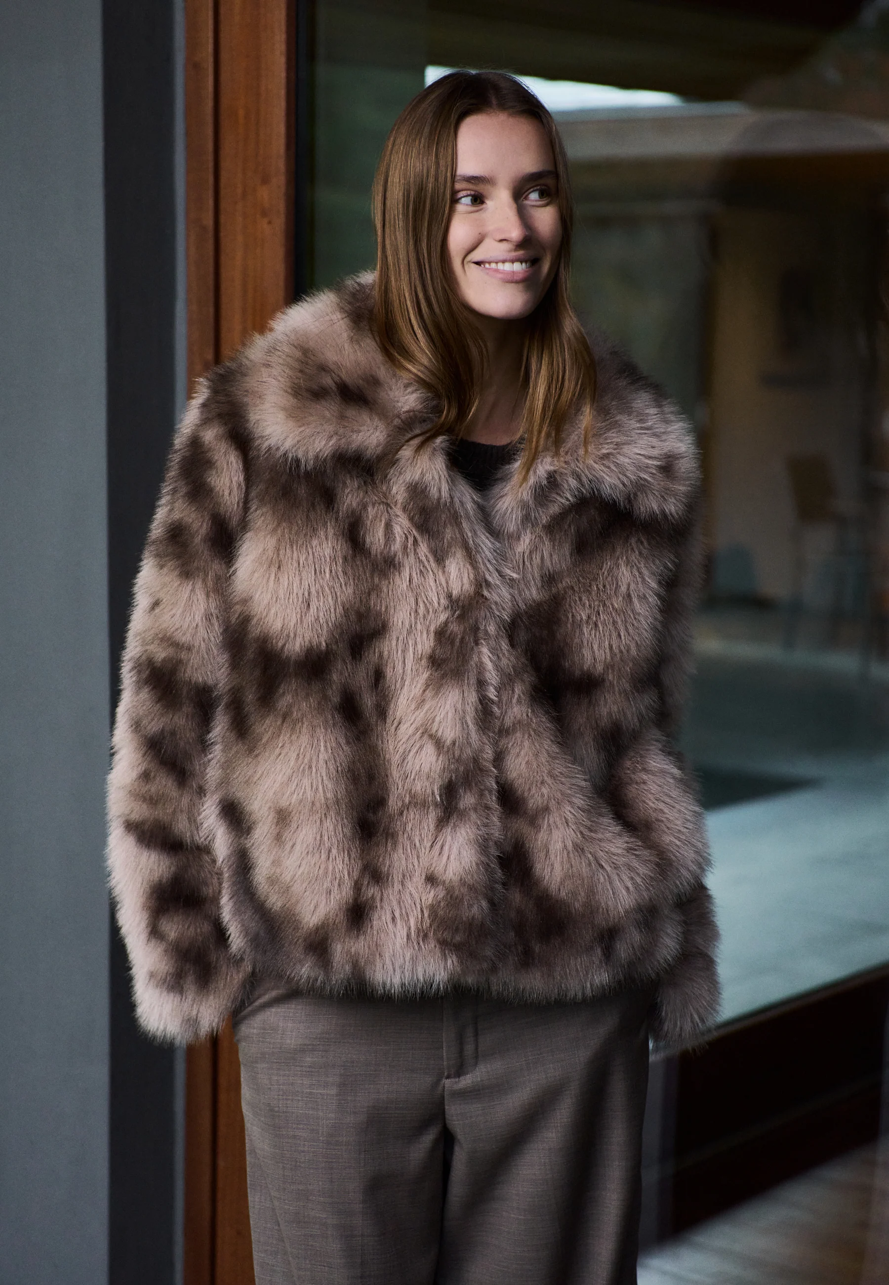 Corvia-M Faux Fur Jacket - Brown Shadow - Image 7