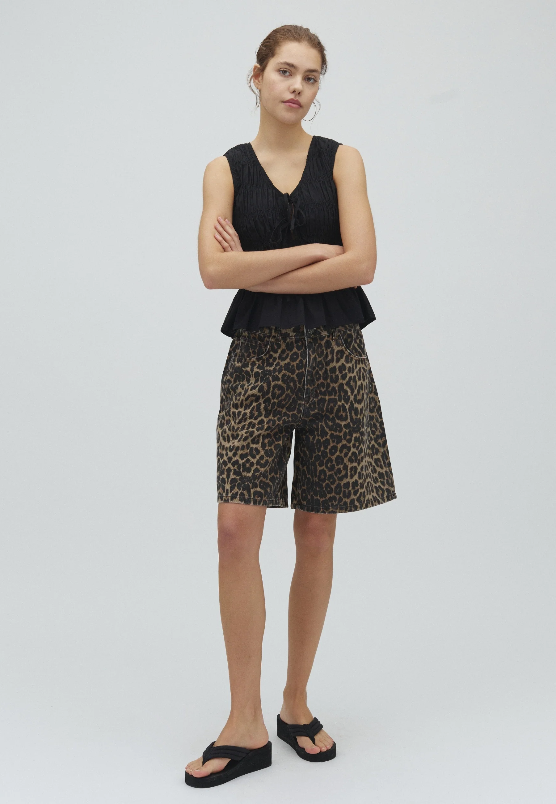 Cyra-M Top - Black - Image 3