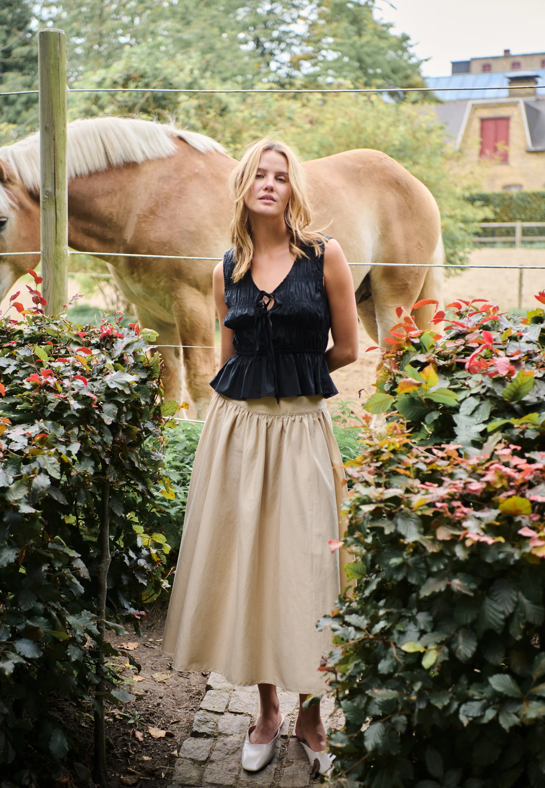 Cyra-M Top - Black - Image 6