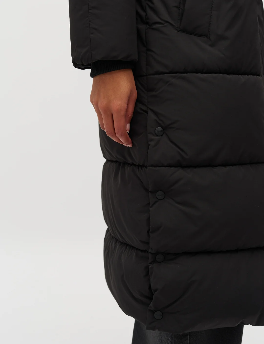 Ela Slit Puffer Jacket - Black - Image 4