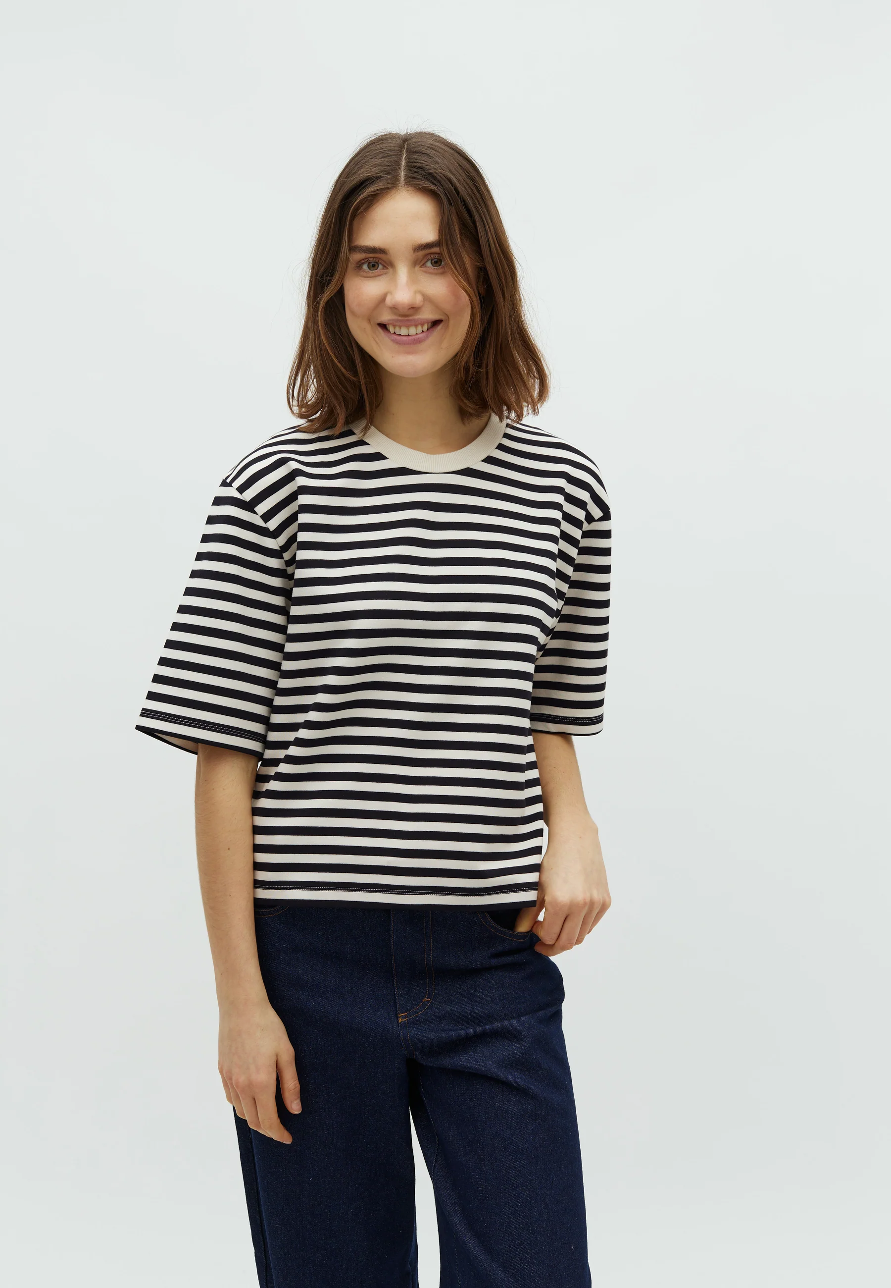 Emrys-M T-shirt - Night Sky Sugar Stripe