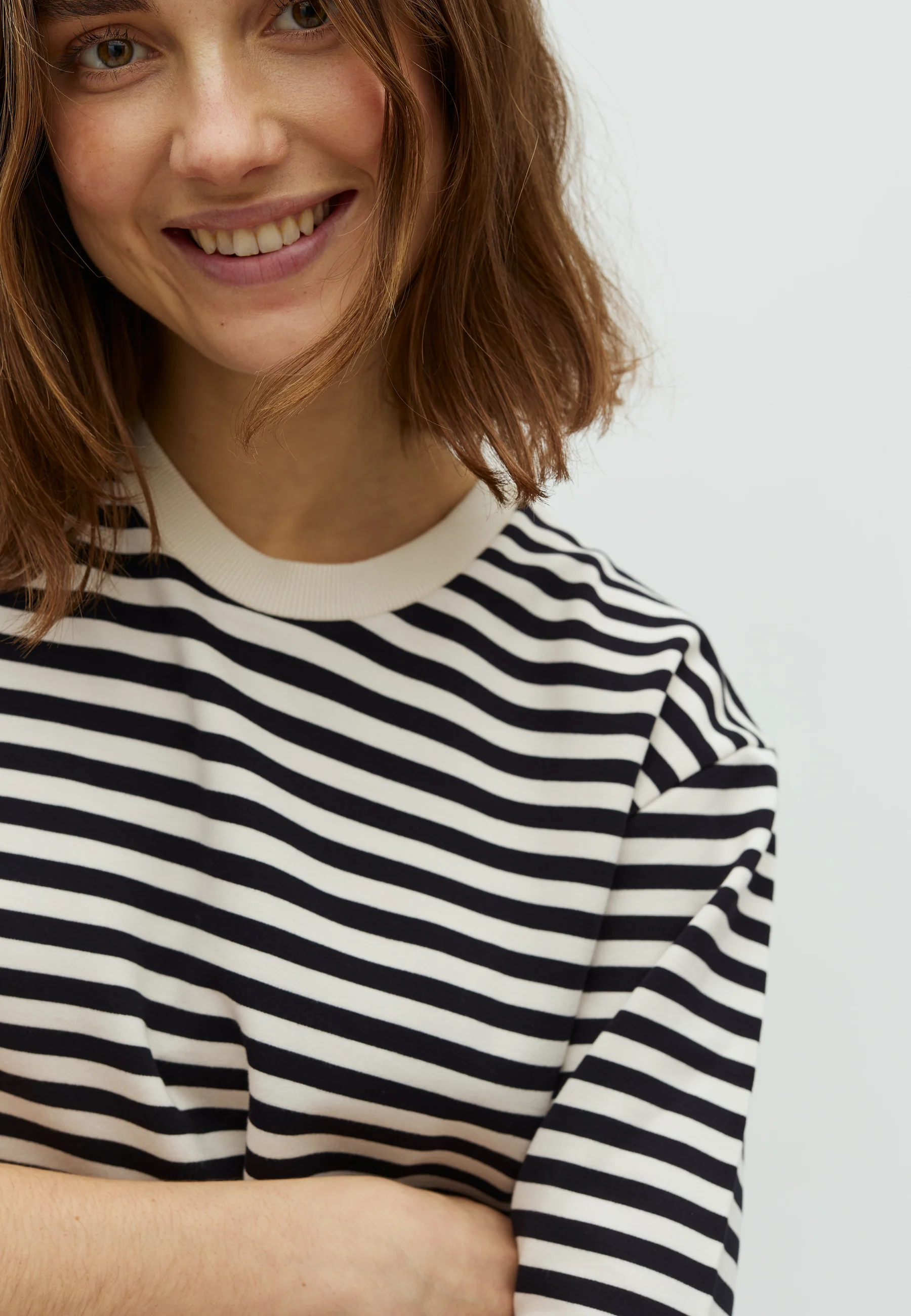 Emrys-M T-shirt - Night Sky Sugar Stripe - Image 2