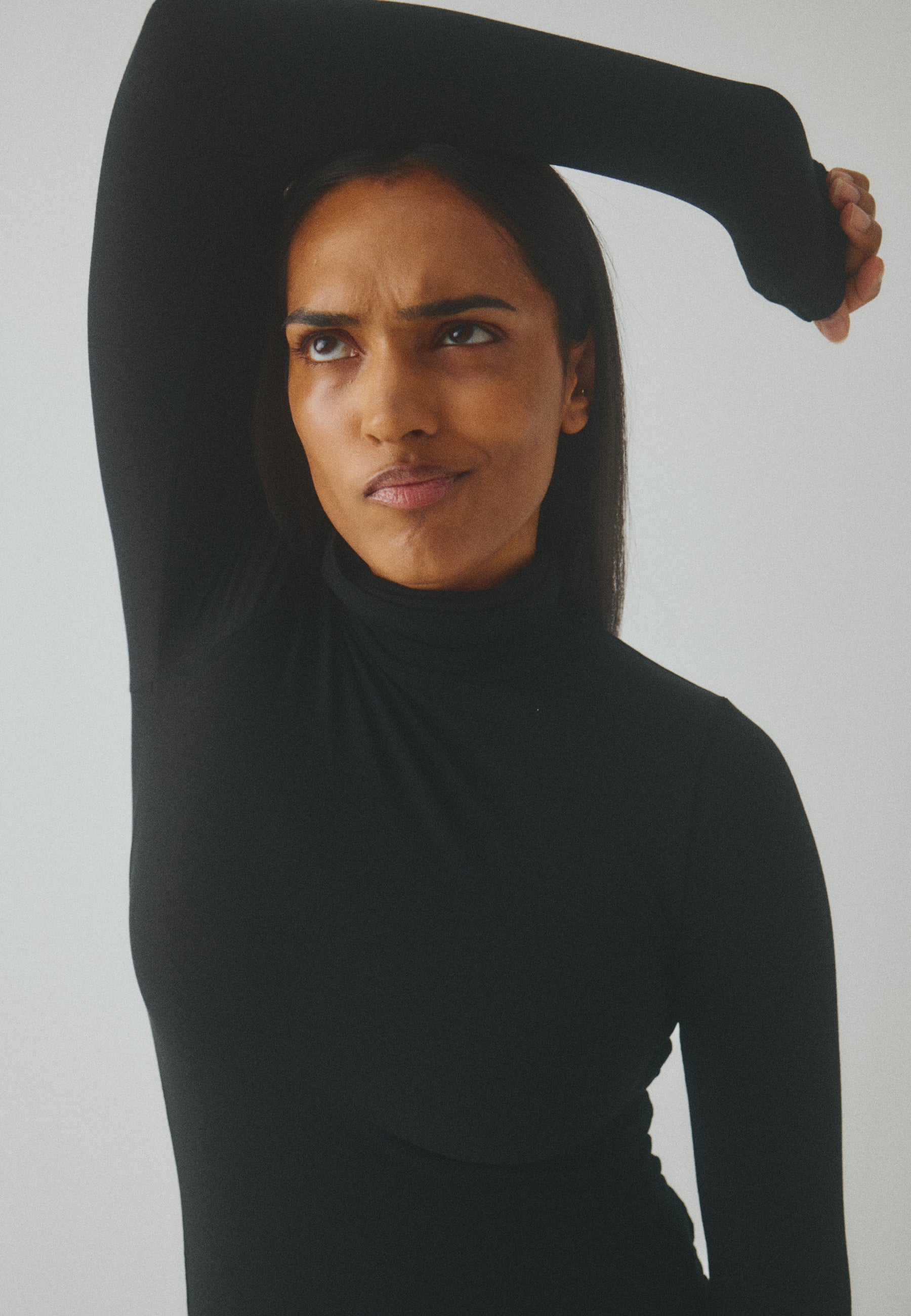 Ina Basic Blouse - Black - Image 6
