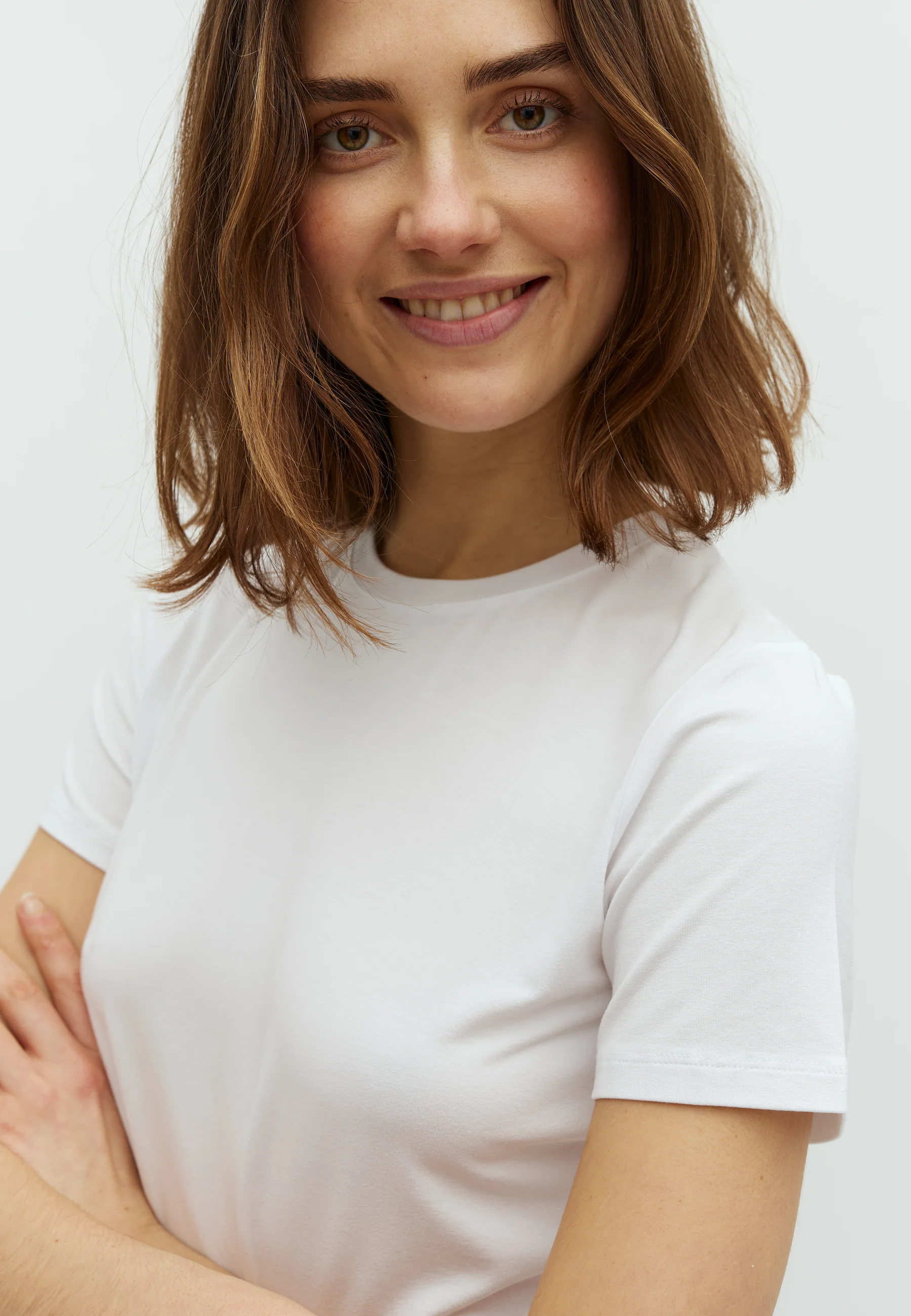 Julie-M Basic T-Shirt - Optical White - Image 2