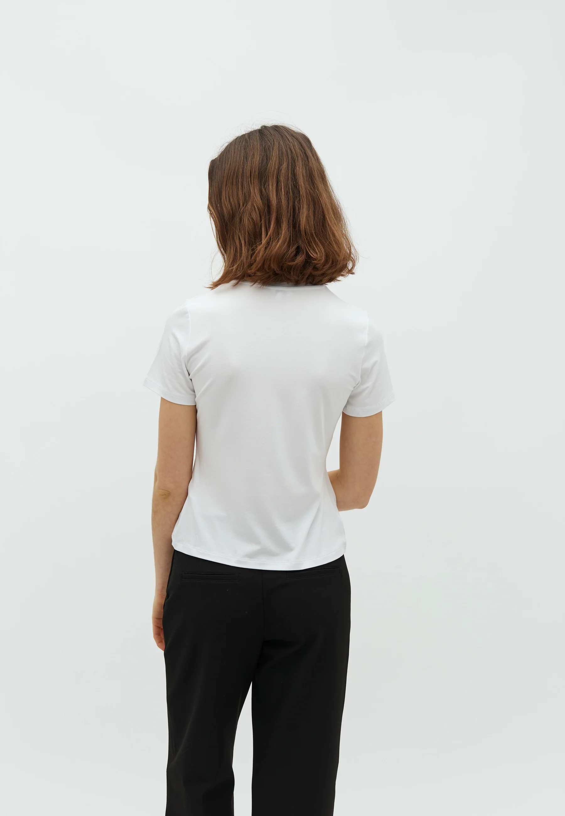 Julie-M Basic T-Shirt - Optical White - Image 3