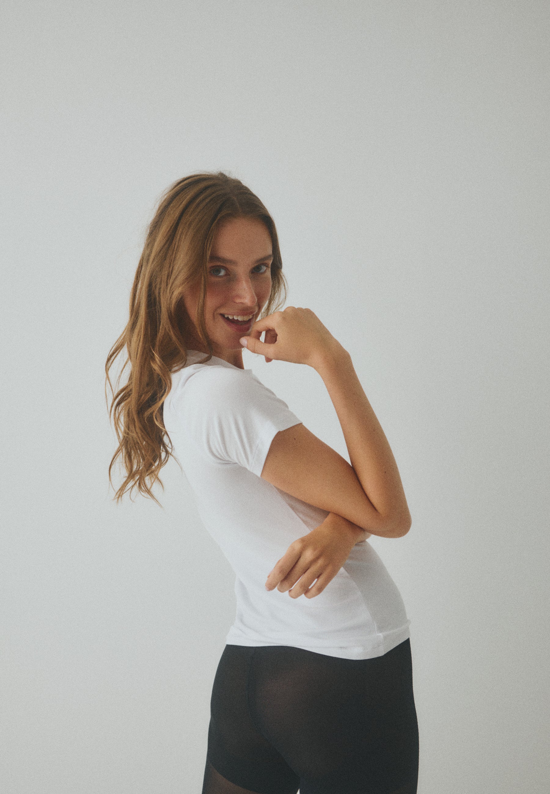 Julie-M Basic T-Shirt - Optical White - Image 8