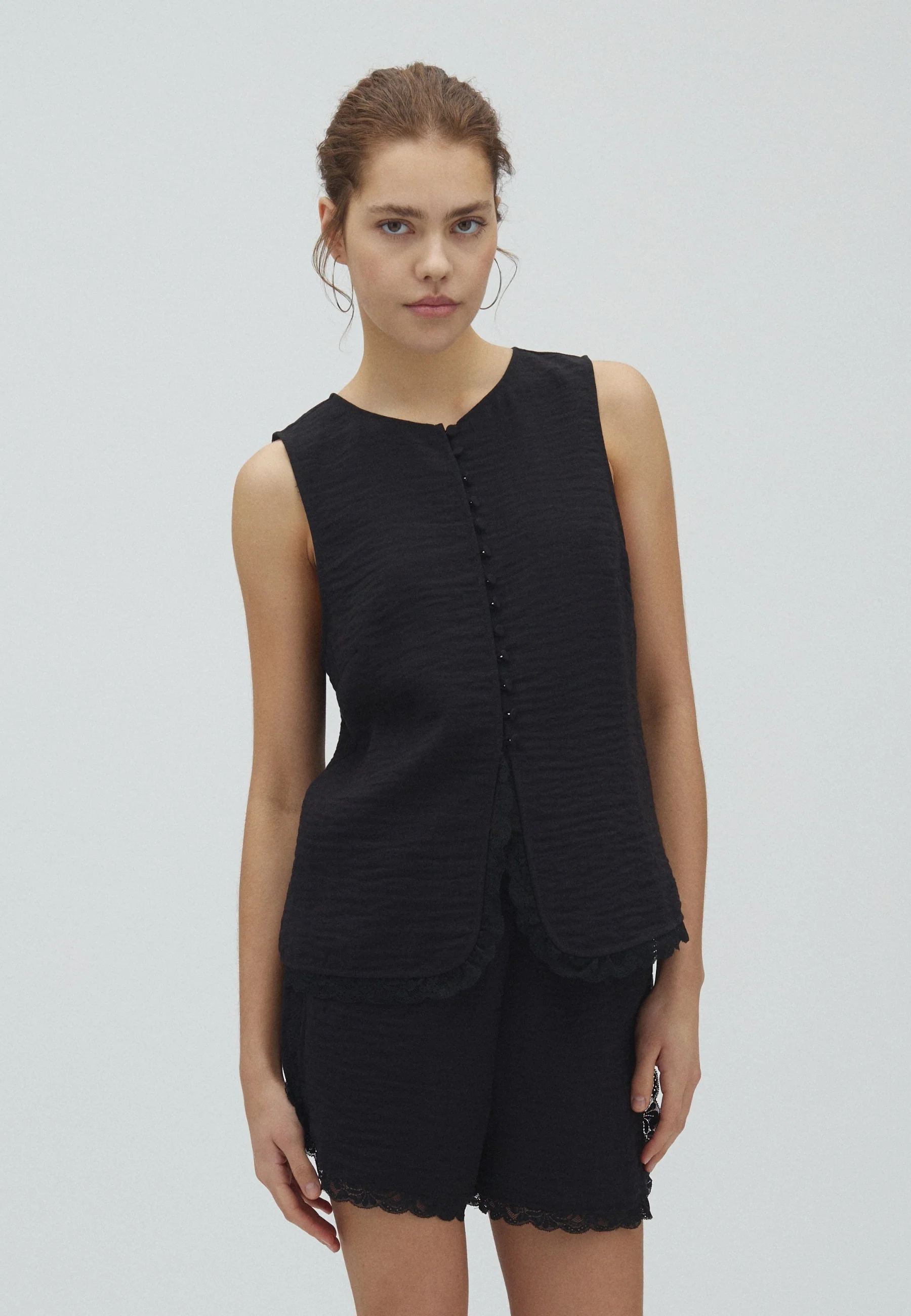 Leleh-M Top - Black