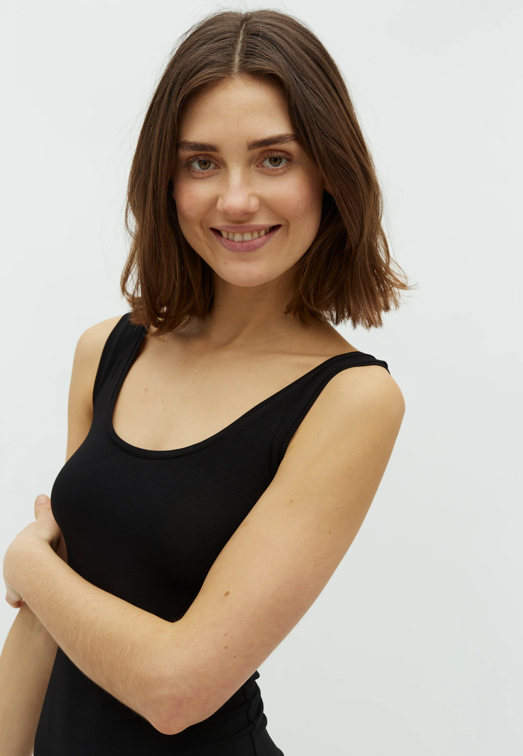 Lina Basic Top - Black - Image 2