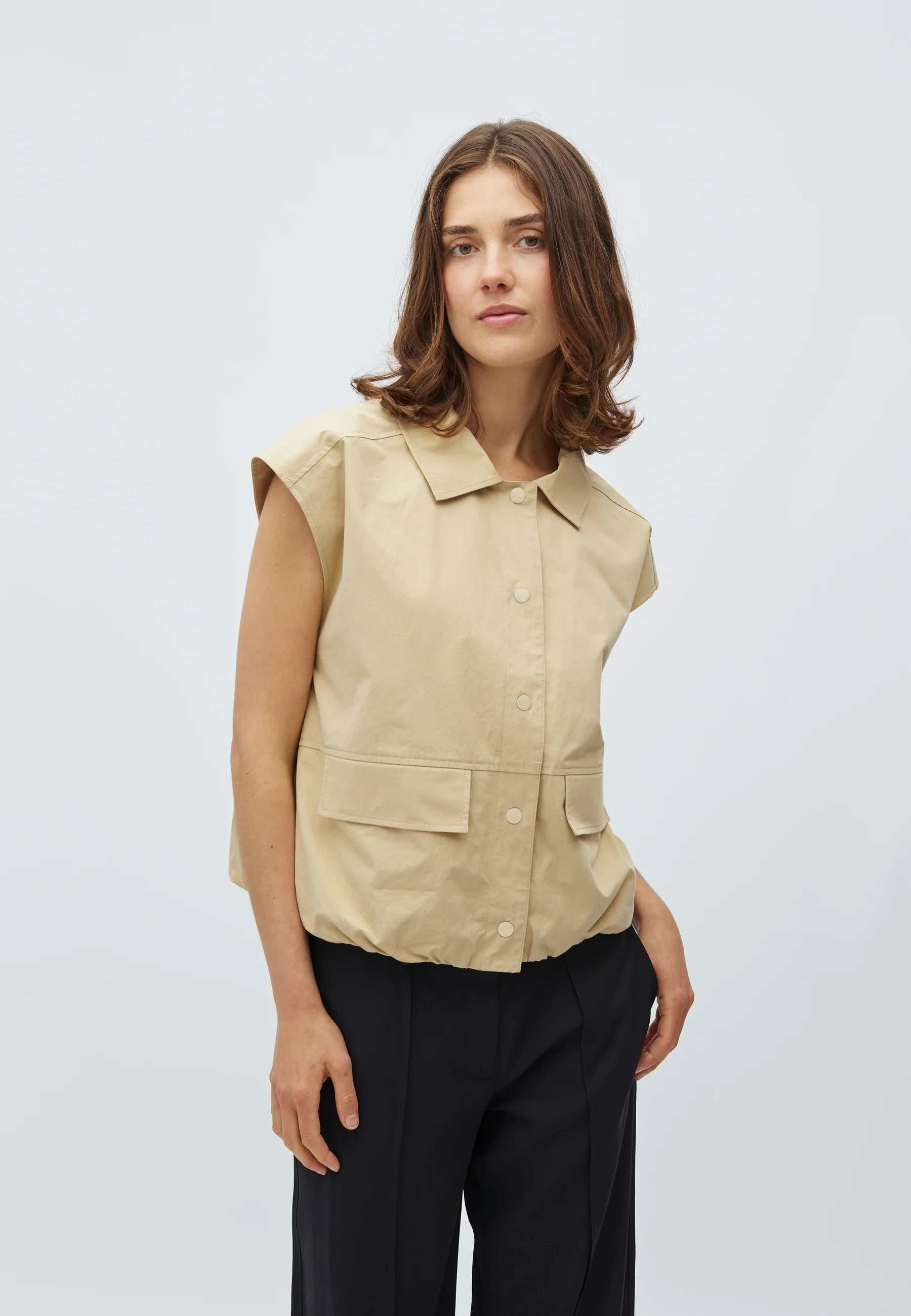 Matis-M Waistcoat - Safari - Image 2