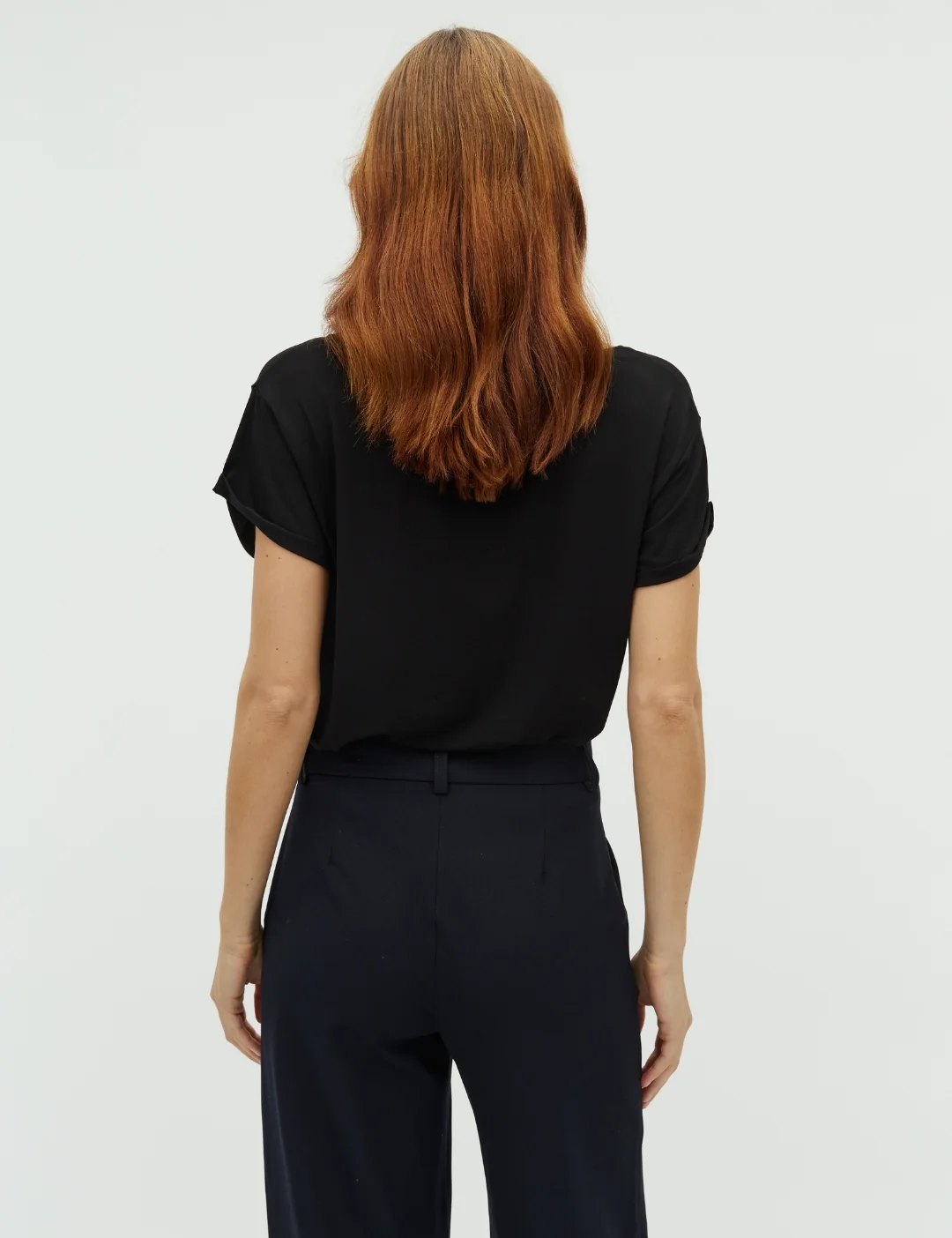 Nisha T-shirt - Black - Image 3