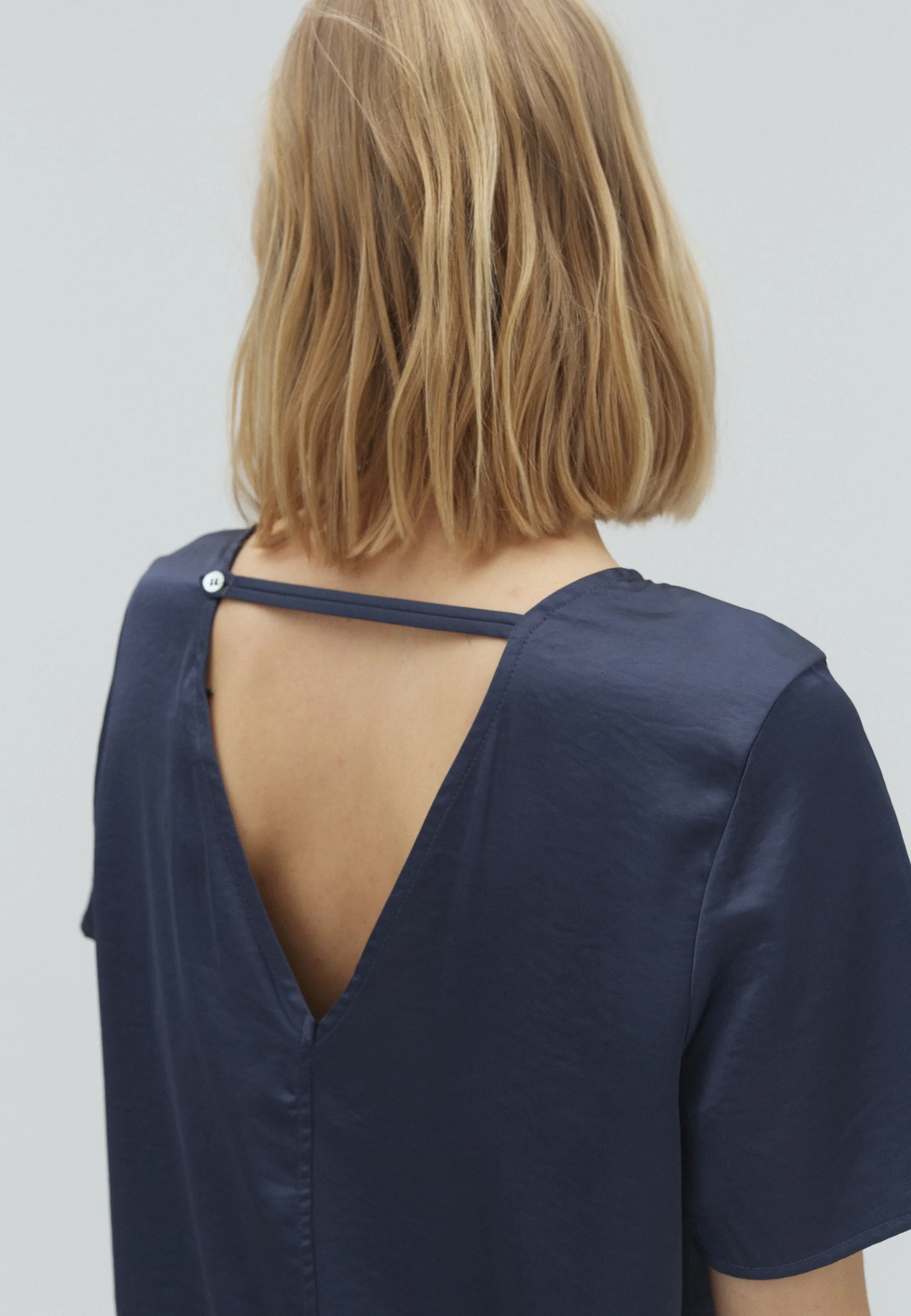 Nivara-M Blouse - Bering Blue - Image 2