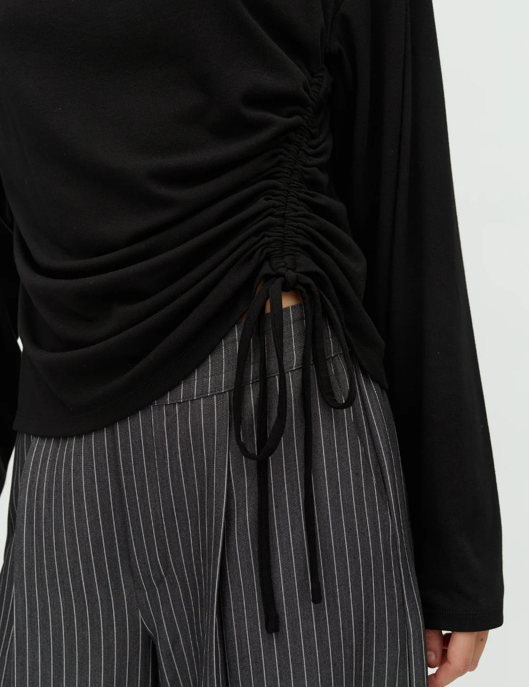 Serrea-M Blouse - Black - Image 2