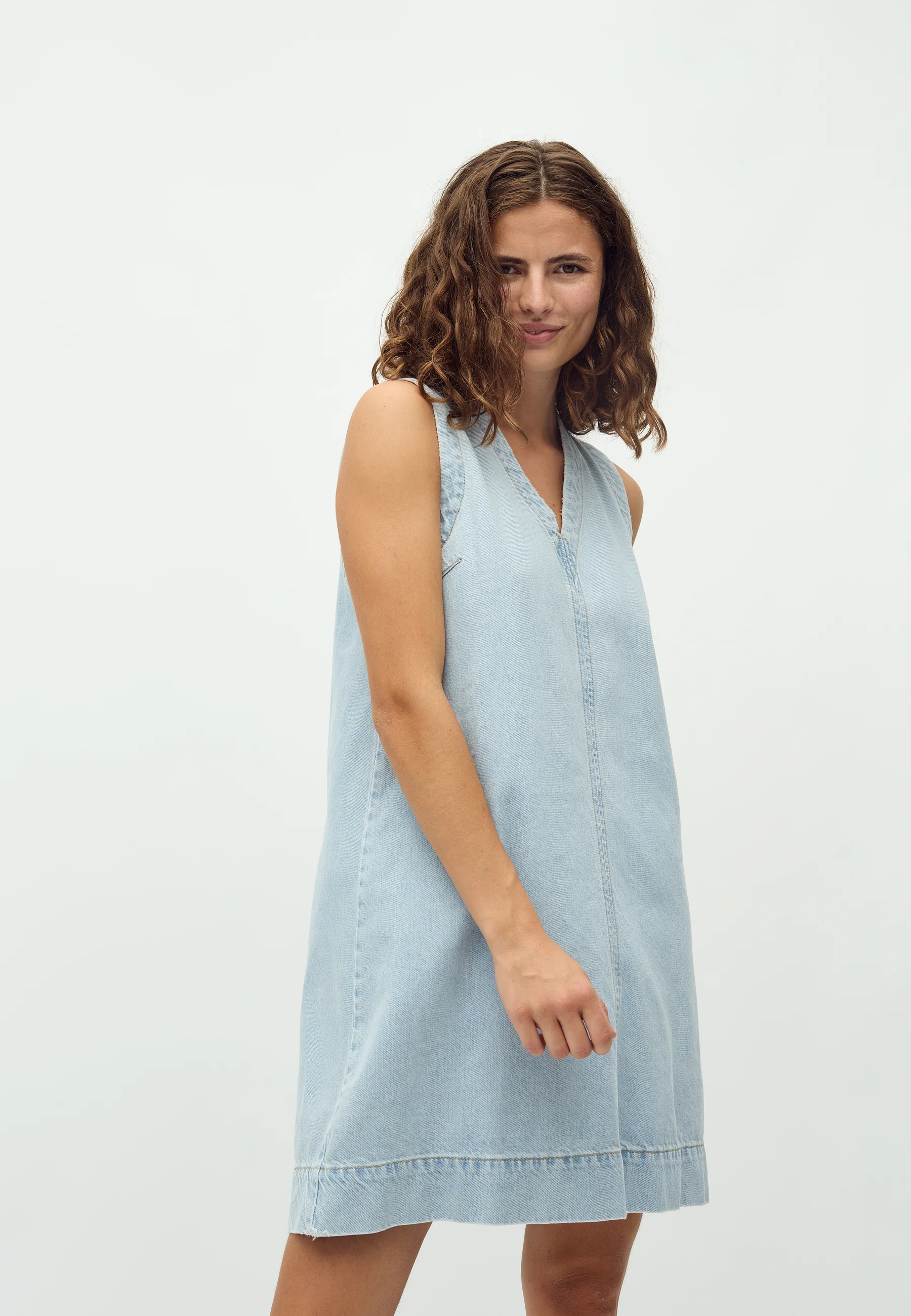 Stasja-M Dress - Lighter Blue Wash - Image 3