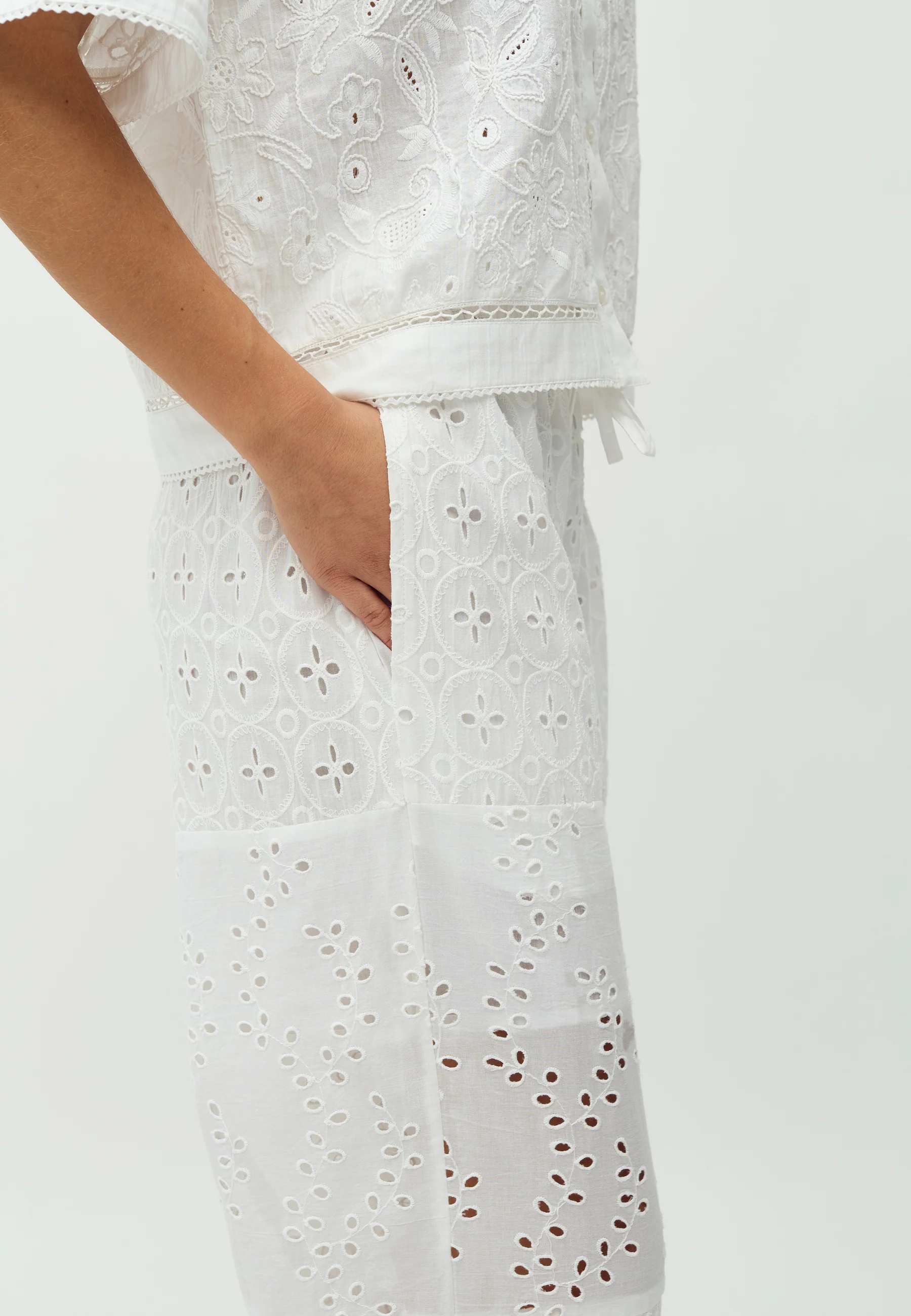 Viljane-M Trousers - White - Image 3